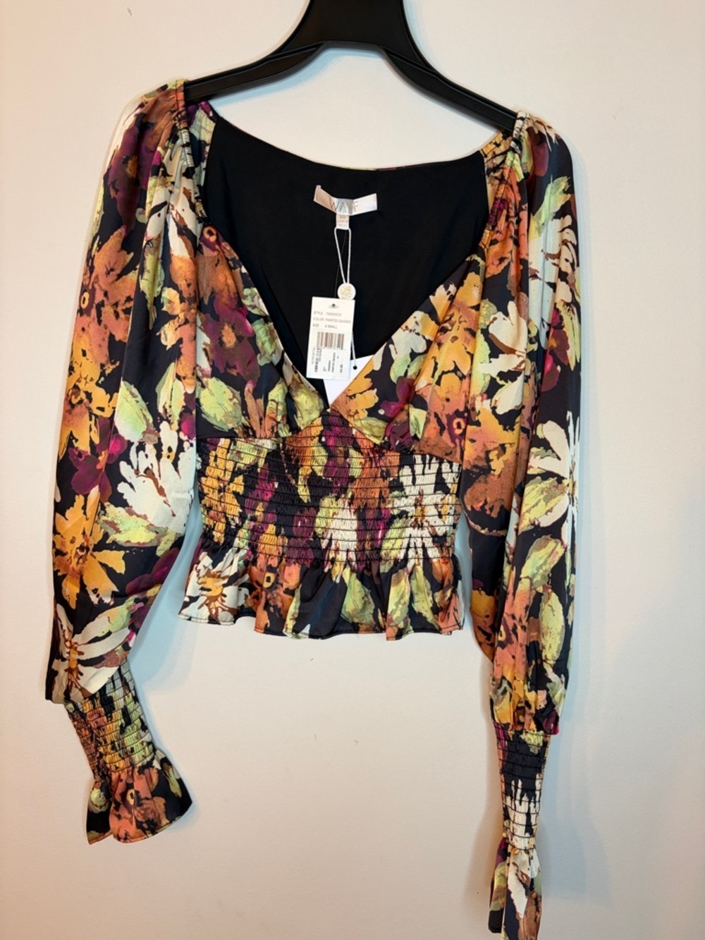 WAYF Floral Smocked Crop Top – XS 🌸✨ NWT - Picture 2 of 5